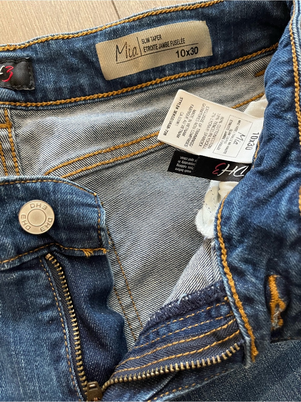 2/$25 Denver Hayes Mia Slim Taper Distressed Jeans - Blue (10x30)